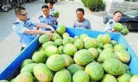 德阳网红吃瓜群微信,揭秘网络社交圈的趣味与争议  第2张